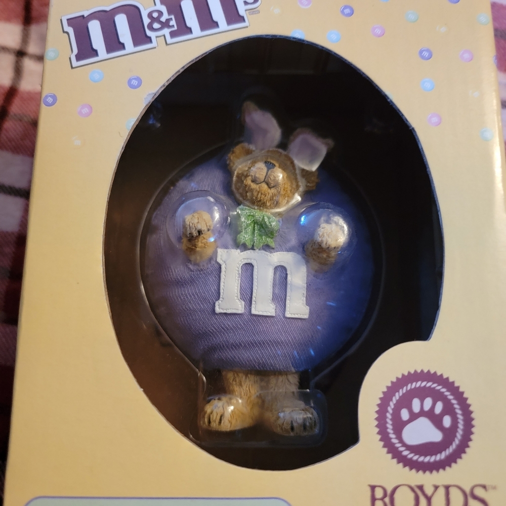 Boyds bear figure